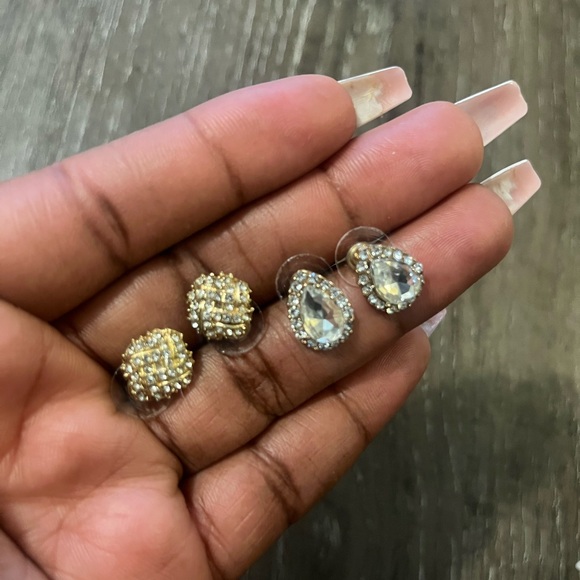 Add on earrings - Picture 3 of 4